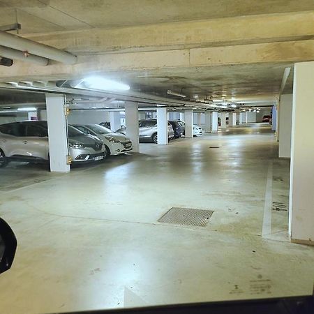 III Appart 2 Pieces, Neuf 200 M De Gare Parking Netflix Evry Courcouronnes Kültér fotó